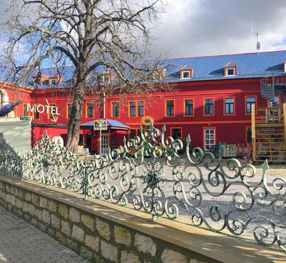 Hotel Eulenspiegel - Das Erlebnishotel In Riesa Exteriör bild